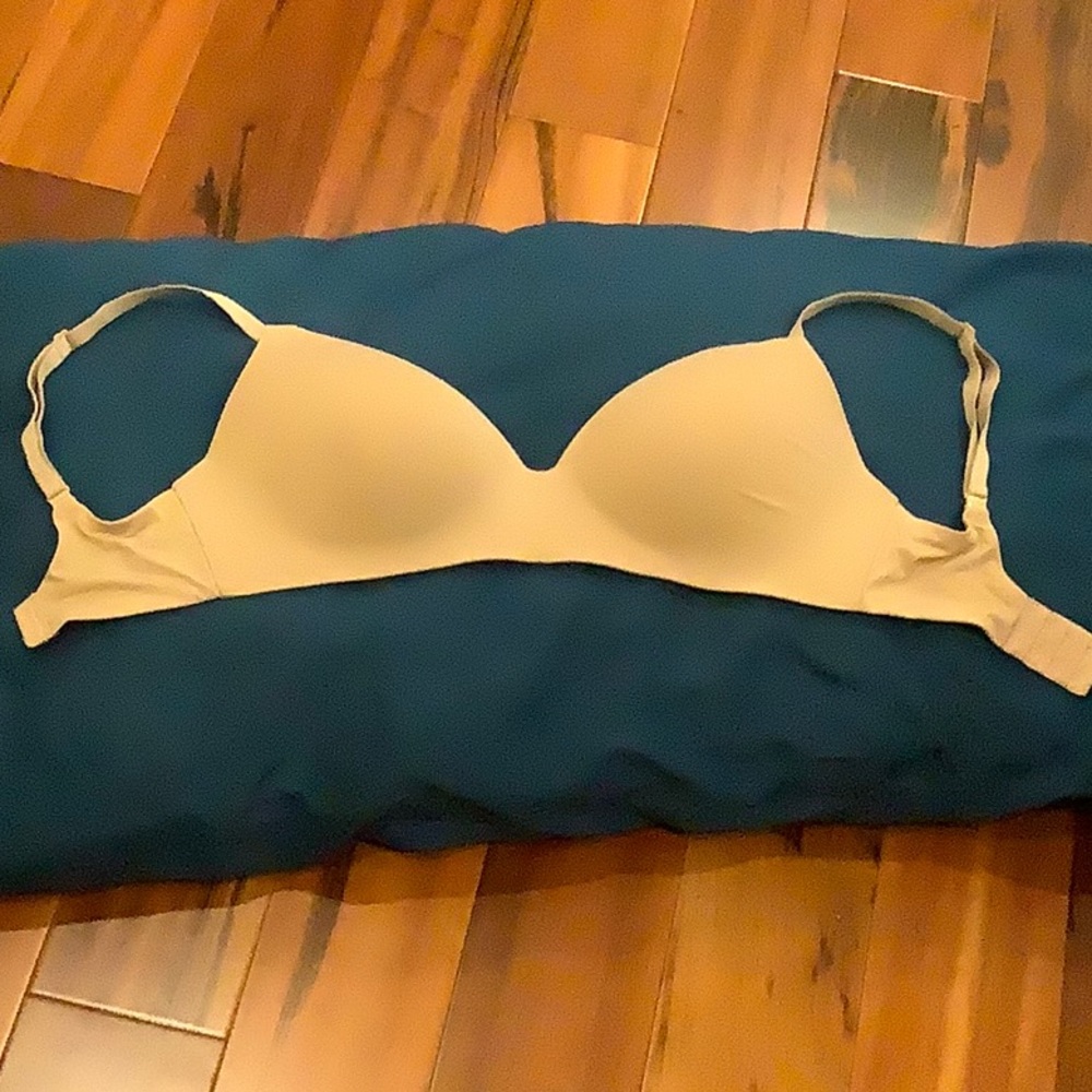 Victoria's Secret Nude/Beige T-Shirt Bra
